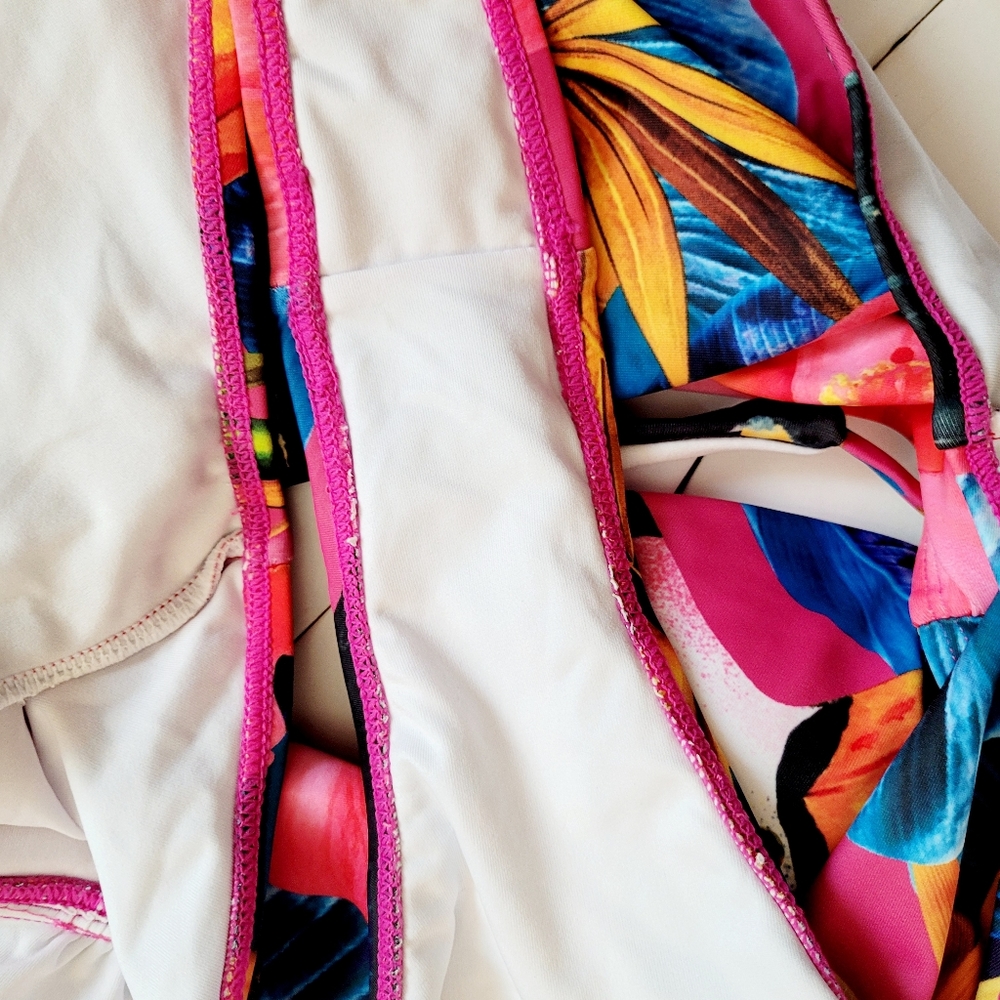 NWOT Tropical one-piece - Picture 9 of 9